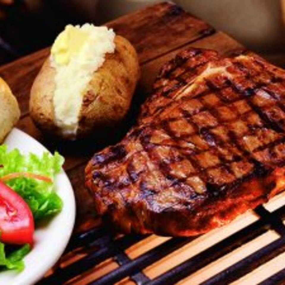 Experience Delicious Gourmet Food